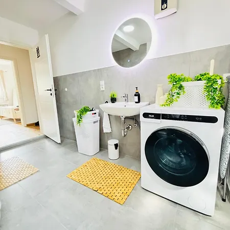 アパート Schoene & Gemuetliche Direkt Am Bahnhof *