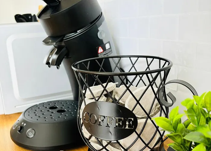 Schoene & Gemuetliche Direkt Am Bahnhof アパート *